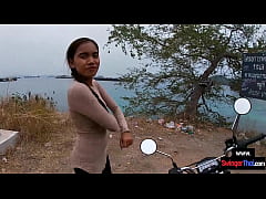 Thaiporn สาวสุรินทร์พาแฟนนั่งเรือข้ามเกาะไปเย็ดกัน บนเกาะสีชังชลบุรี [คลิป2]
